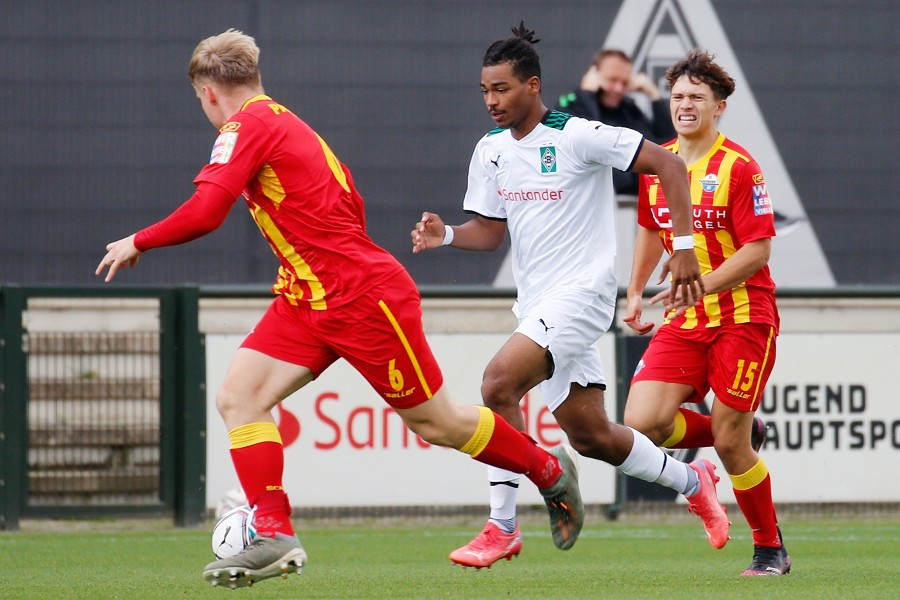 Borussia Mönchengladbach U19 vs. SC Paderborn U19 (2021/22)_5