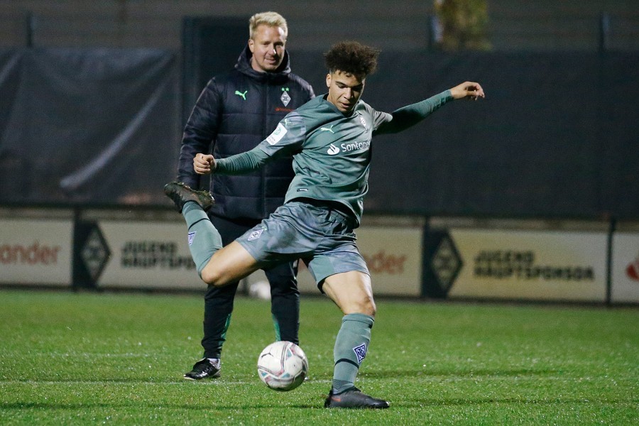 Borussia Mönchengladbach U19 vs. SC Union Nettetal (2021/22)_18