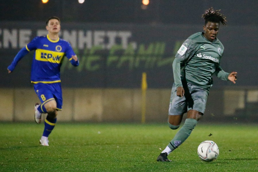 Borussia Mönchengladbach U19 vs. SC Union Nettetal (2021/22)_20