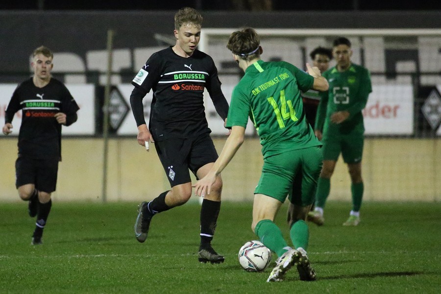 Borussia Mönchengladbach U19 vs. Teutonia St. Tönis (2021/22)_24