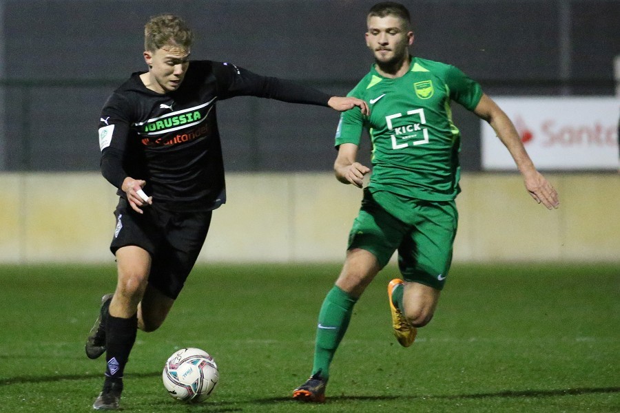 Borussia Mönchengladbach U19 vs. Teutonia St. Tönis (2021/22)_33