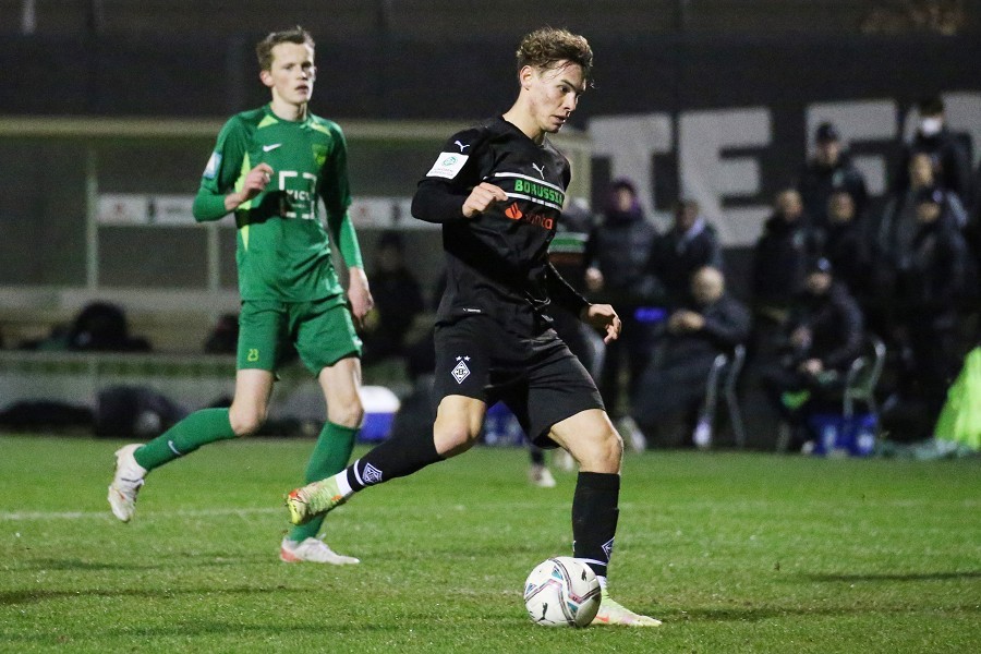Borussia Mönchengladbach U19 vs. Teutonia St. Tönis (2021/22)_35