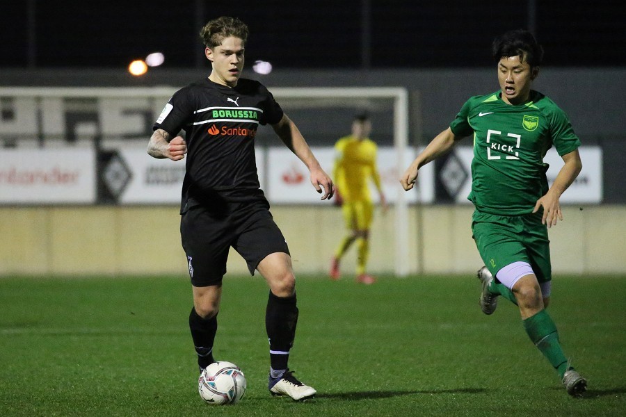 Borussia Mönchengladbach U19 vs. Teutonia St. Tönis (2021/22)_38