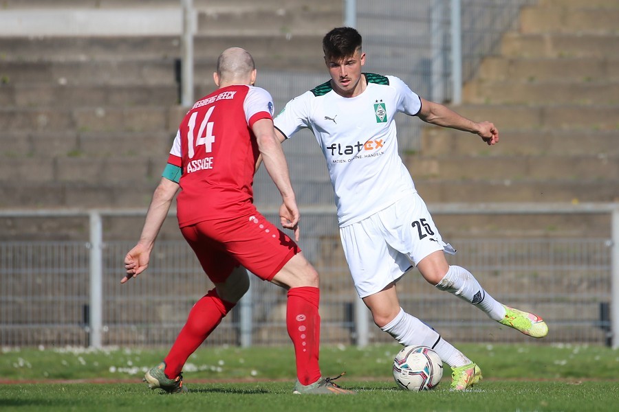 Borussia Mönchengladbach U23 vs. FC Wegberg-Beeck (2021/22)_52
