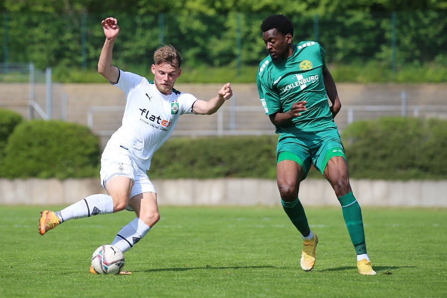 Borussia Mönchengladbach U23 vs. SV Straelen (2021/22)_12