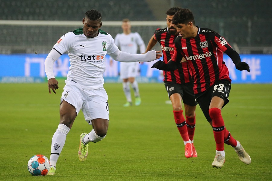 Borussia Mönchengladbach vs. Bayer 04 Leverkusen (2021/22)_2