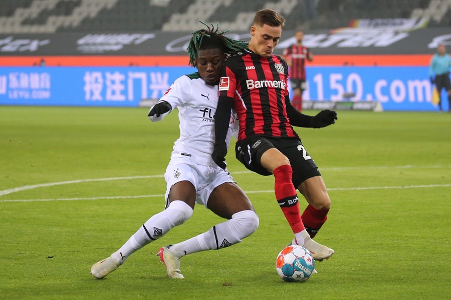 Borussia Mönchengladbach vs. Bayer 04 Leverkusen (2021/22)_3