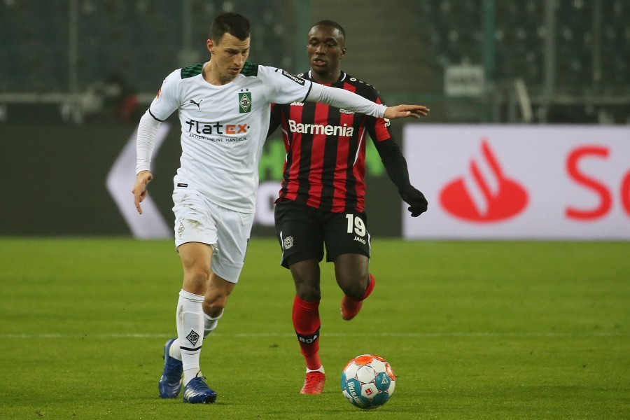 Borussia Mönchengladbach vs. Bayer 04 Leverkusen (2021/22)_9