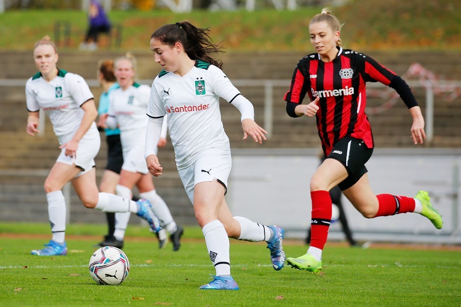 Borussia Mönchengladbach vs. Bayer 04 Leverkusen II (2021/22)_15