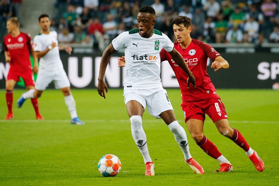 Borussia Mönchengladbach vs. DSC Arminia Bielefeld (2021/22)_12