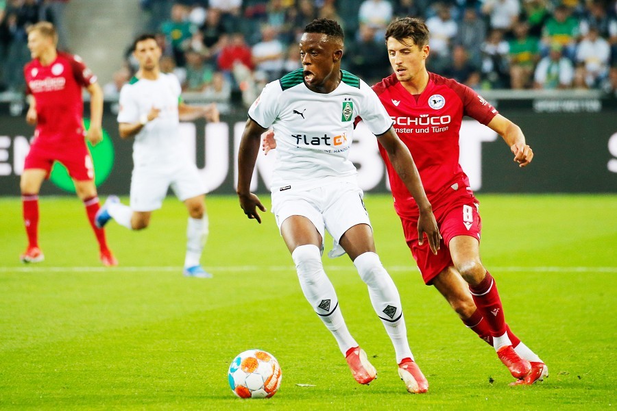Borussia Mönchengladbach vs. DSC Arminia Bielefeld (2021/22)_13