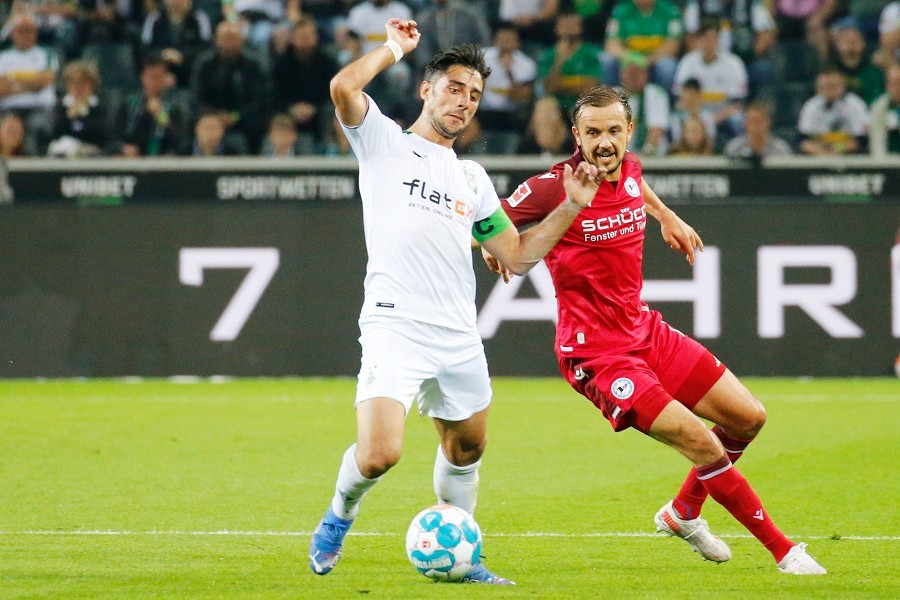 Borussia Mönchengladbach vs. DSC Arminia Bielefeld (2021/22)_24