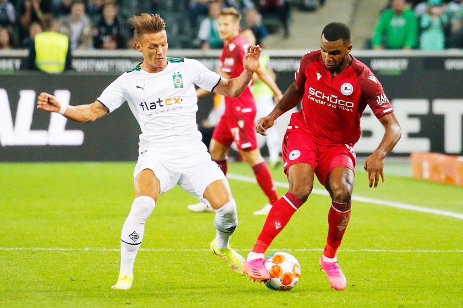 Borussia Mönchengladbach vs. DSC Arminia Bielefeld (2021/22)_49