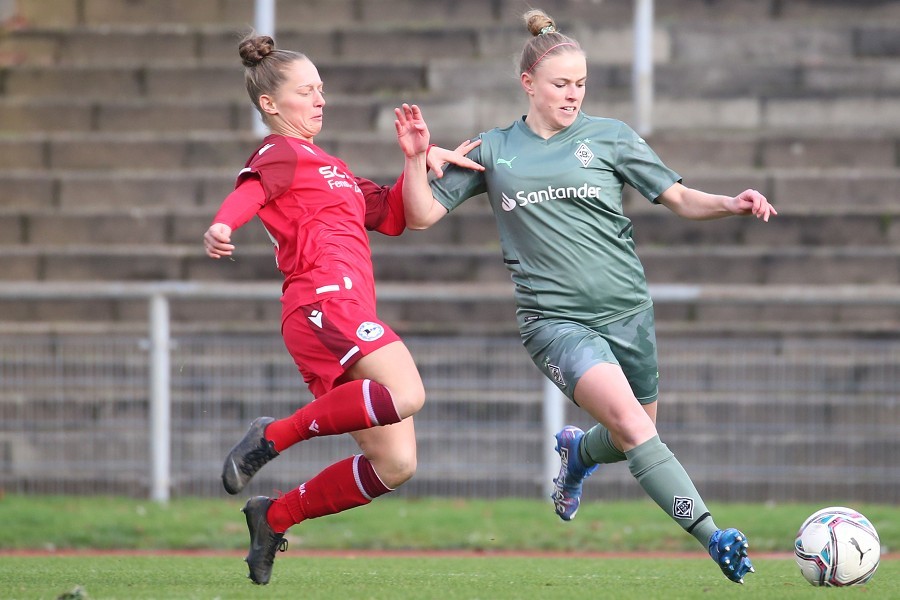 Borussia Mönchengladbach vs. DSC Arminia Bielefeld (2021/22)_13