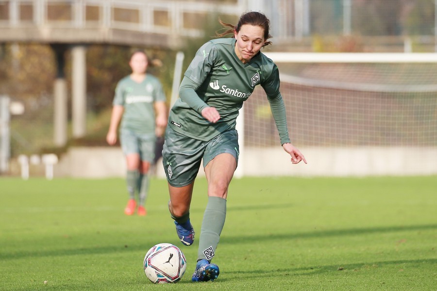 Borussia Mönchengladbach vs. DSC Arminia Bielefeld (2021/22)_30