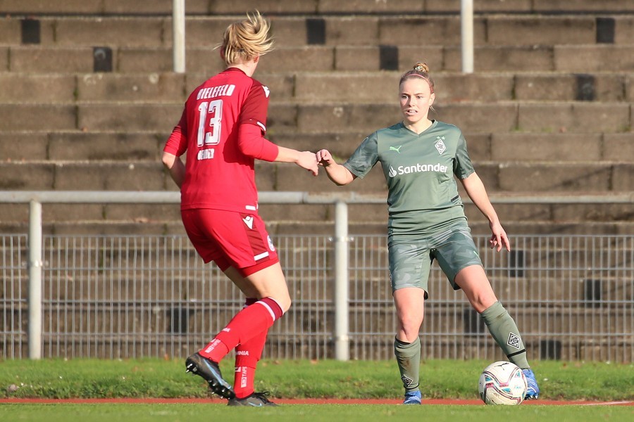 Borussia Mönchengladbach vs. DSC Arminia Bielefeld (2021/22)_42