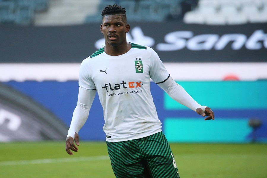 Borussia Mönchengladbach vs. FC Augsburg (2021/22)_14