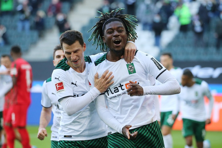 Borussia Mönchengladbach vs. FC Augsburg (2021/22)_20