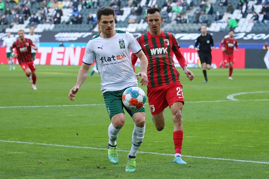 Borussia Mönchengladbach vs. FC Augsburg (2021/22)_22