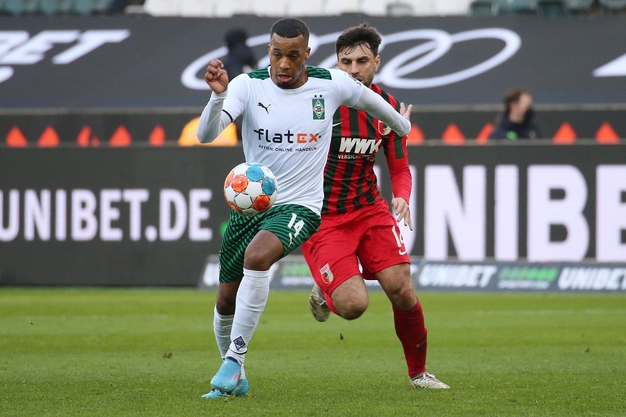 Borussia Mönchengladbach vs. FC Augsburg (2021/22)_24