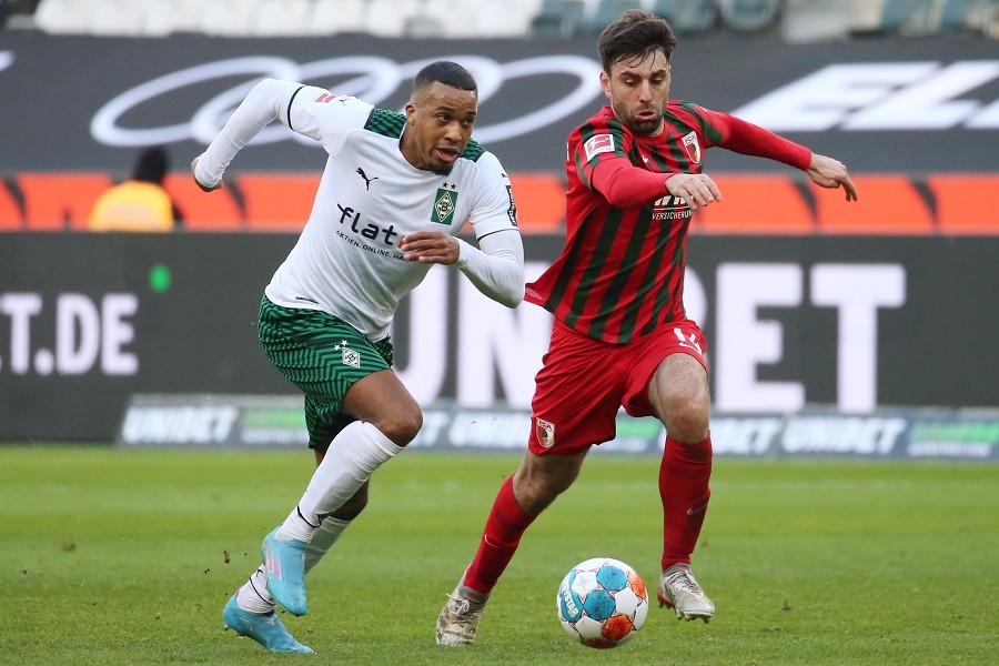 Borussia Mönchengladbach vs. FC Augsburg (2021/22)_25