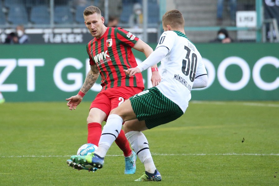Borussia Mönchengladbach vs. FC Augsburg (2021/22)_31