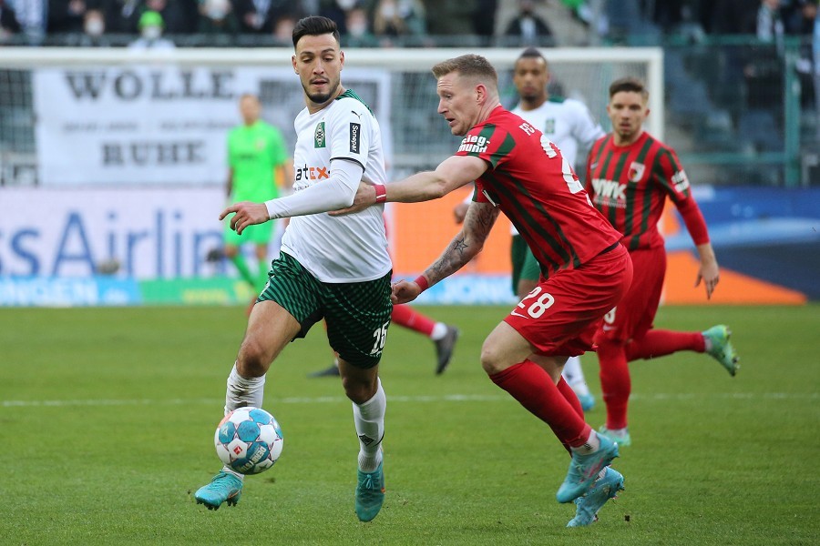 Borussia Mönchengladbach vs. FC Augsburg (2021/22)_39