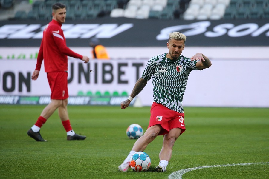 Borussia Mönchengladbach vs. FC Augsburg (2021/22)_3
