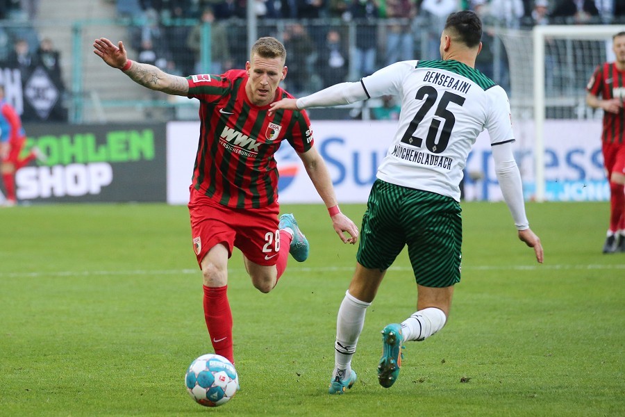 Borussia Mönchengladbach vs. FC Augsburg (2021/22)_40