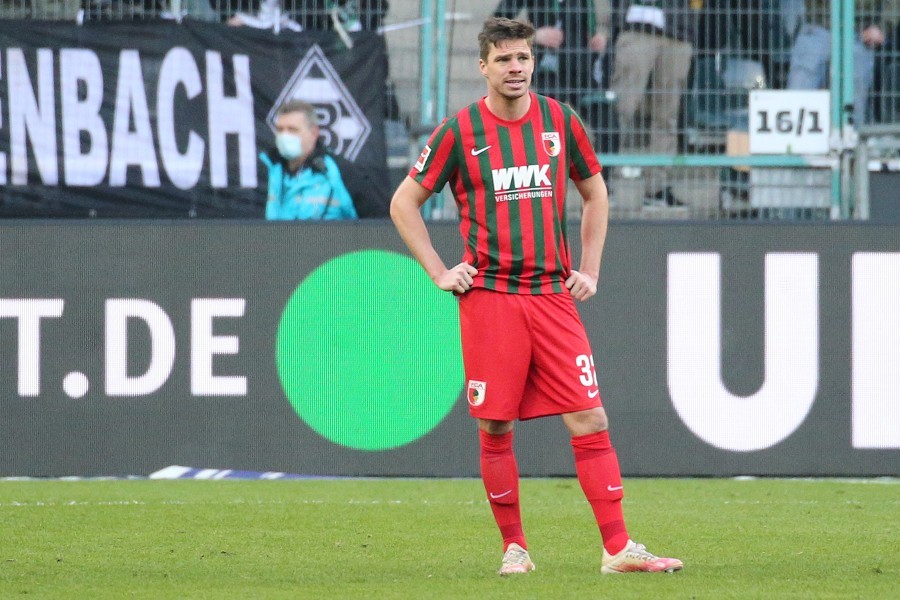 Borussia Mönchengladbach vs. FC Augsburg (2021/22)_44