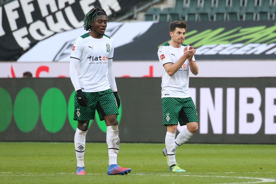 Borussia Mönchengladbach vs. FC Augsburg (2021/22)_45