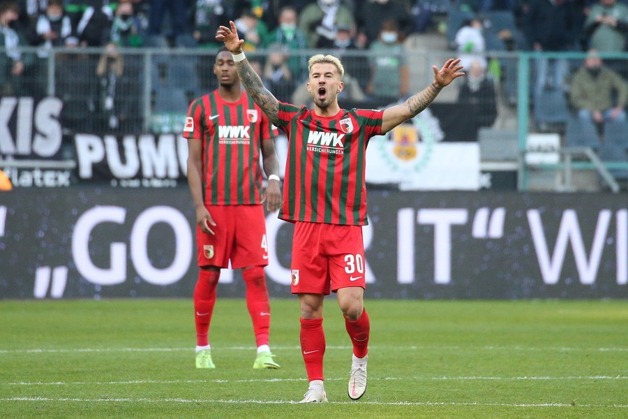 Borussia Mönchengladbach vs. FC Augsburg (2021/22)_46
