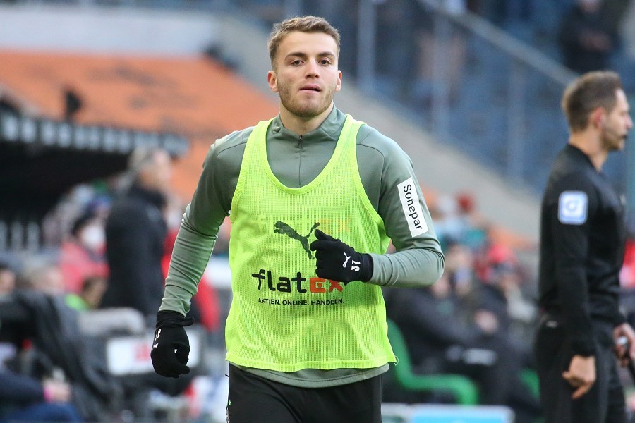 Borussia Mönchengladbach vs. FC Augsburg (2021/22)_50