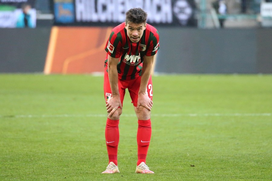 Borussia Mönchengladbach vs. FC Augsburg (2021/22)_59