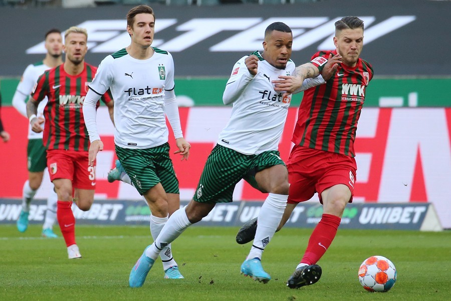 Borussia Mönchengladbach vs. FC Augsburg (2021/22)_5