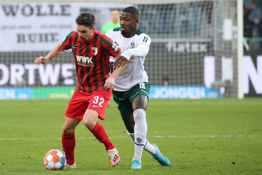 Borussia Mönchengladbach vs. FC Augsburg (2021/22)_64