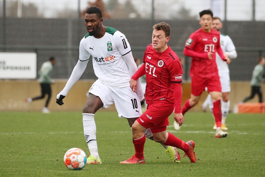 Borussia Mönchengladbach vs. FC Viktoria Köln (2021/22)_30