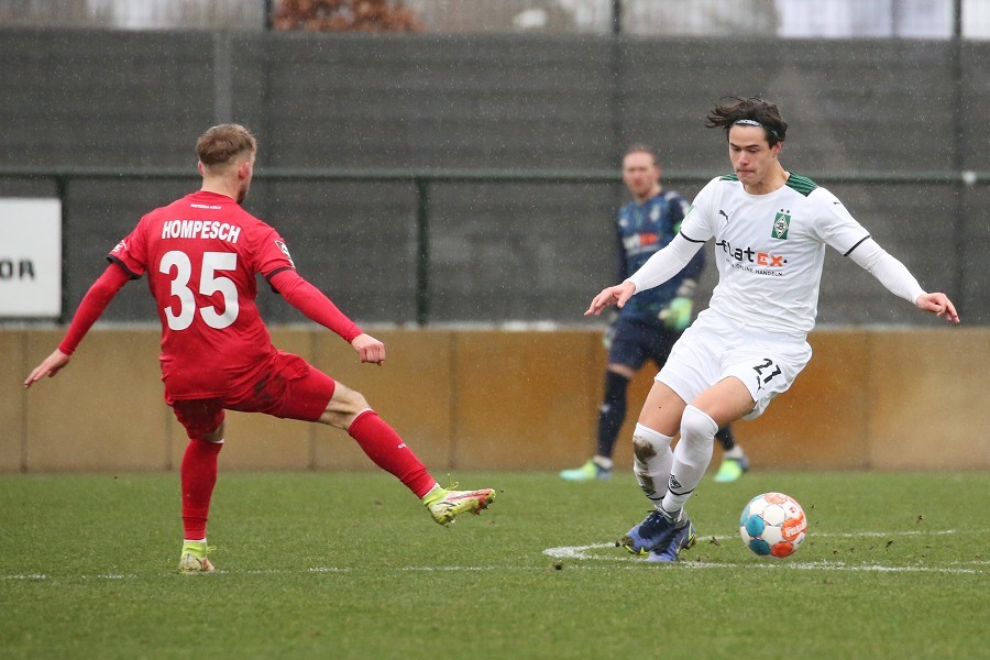 Borussia Mönchengladbach vs. FC Viktoria Köln (2021/22)_49