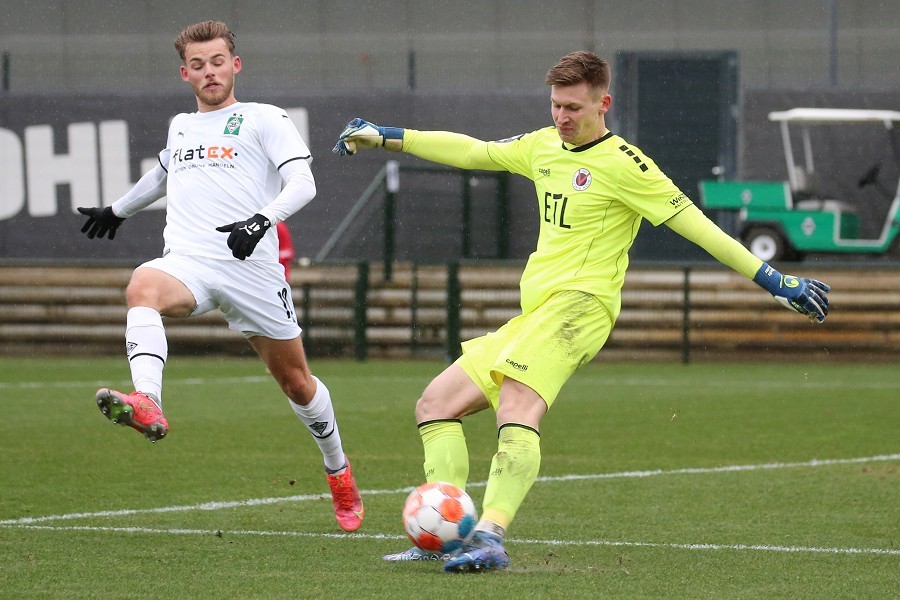 Borussia Mönchengladbach vs. FC Viktoria Köln (2021/22)_53
