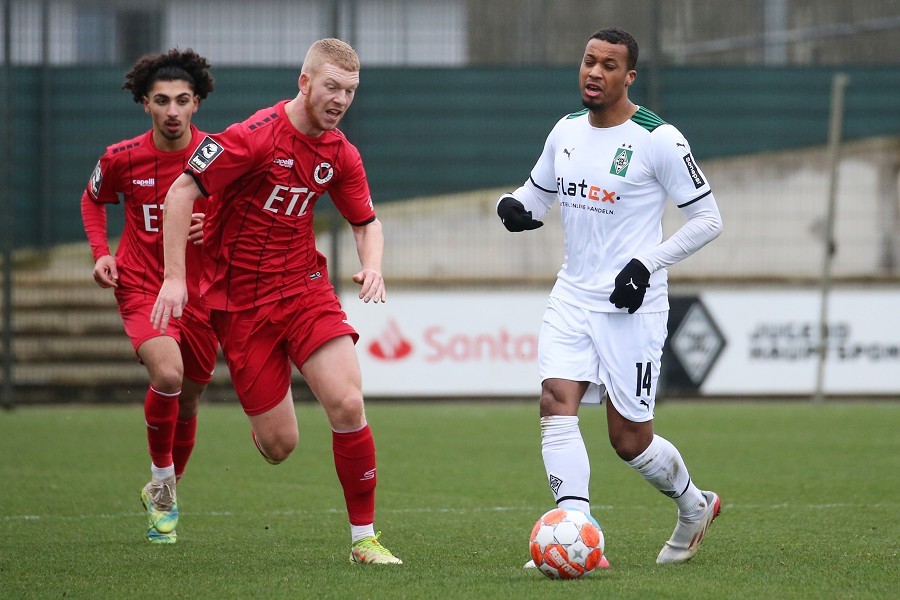 Borussia Mönchengladbach vs. FC Viktoria Köln (2021/22)_8