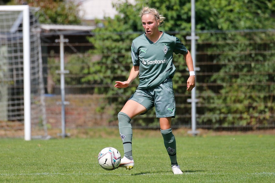 Borussia Mönchengladbach vs. FV Mönchengladbach (2021/22)_1