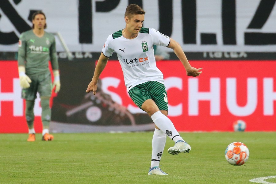 Borussia Mönchengladbach vs. RB Leipzig (2021/22)_12
