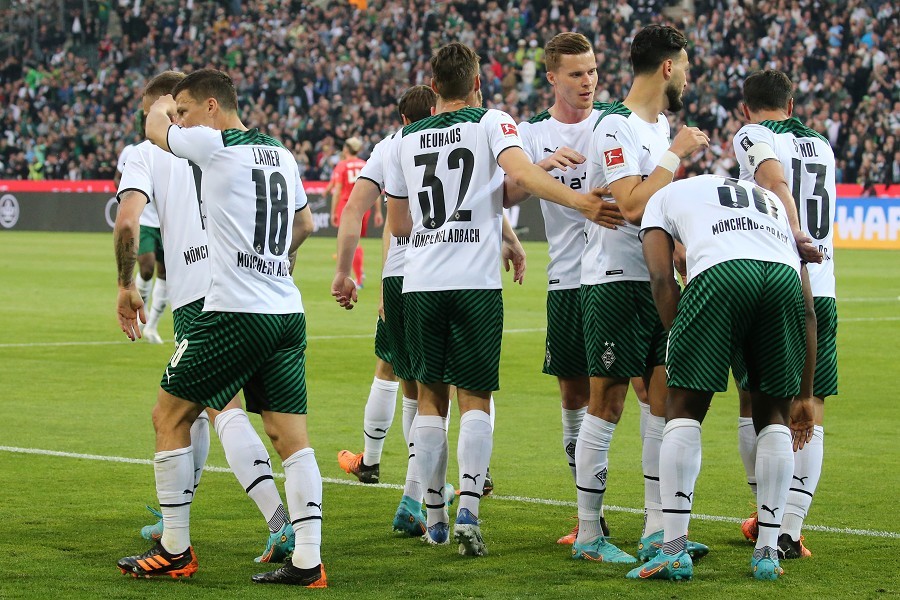 Borussia Mönchengladbach vs. RB Leipzig (2021/22)_18