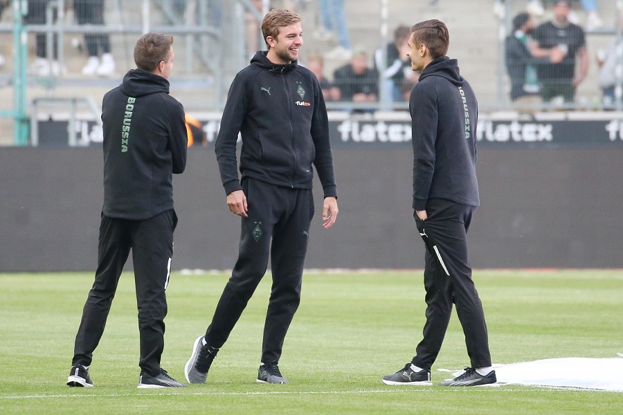 Borussia Mönchengladbach vs. RB Leipzig (2021/22)_2