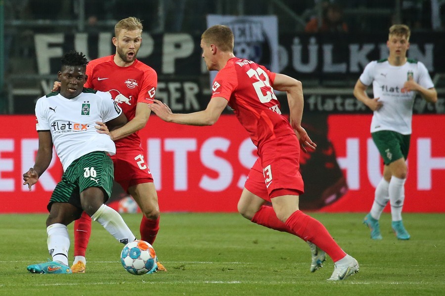Borussia Mönchengladbach vs. RB Leipzig (2021/22)_31