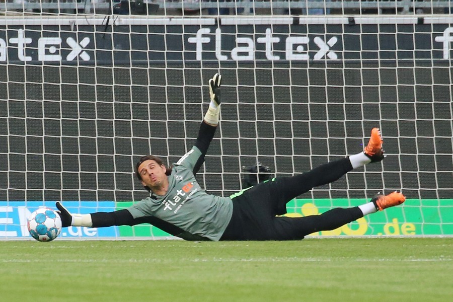 Borussia Mönchengladbach vs. RB Leipzig (2021/22)_5