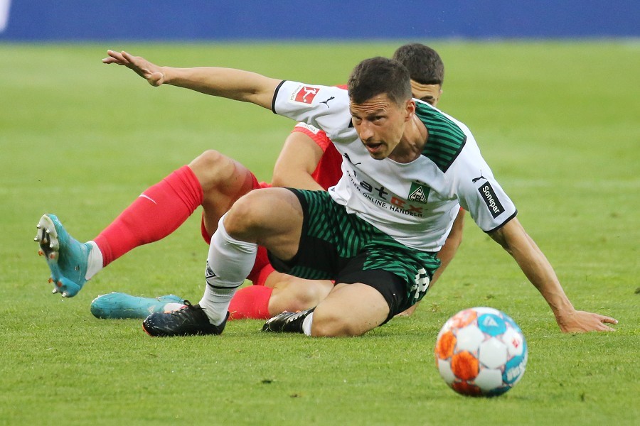 Borussia Mönchengladbach vs. RB Leipzig (2021/22)_9