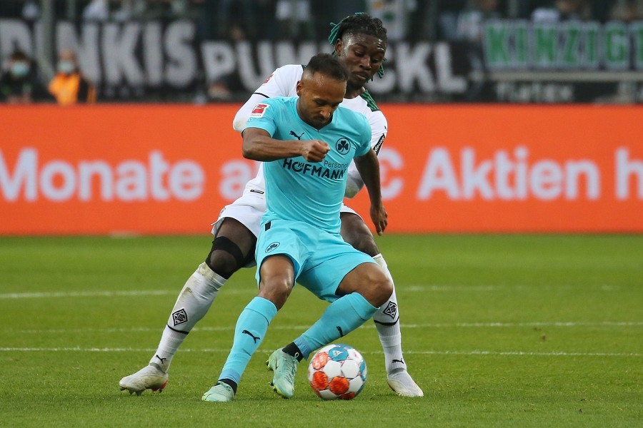 Borussia Mönchengladbach vs. SpVgg Greuther Fürth (2021/22)_13