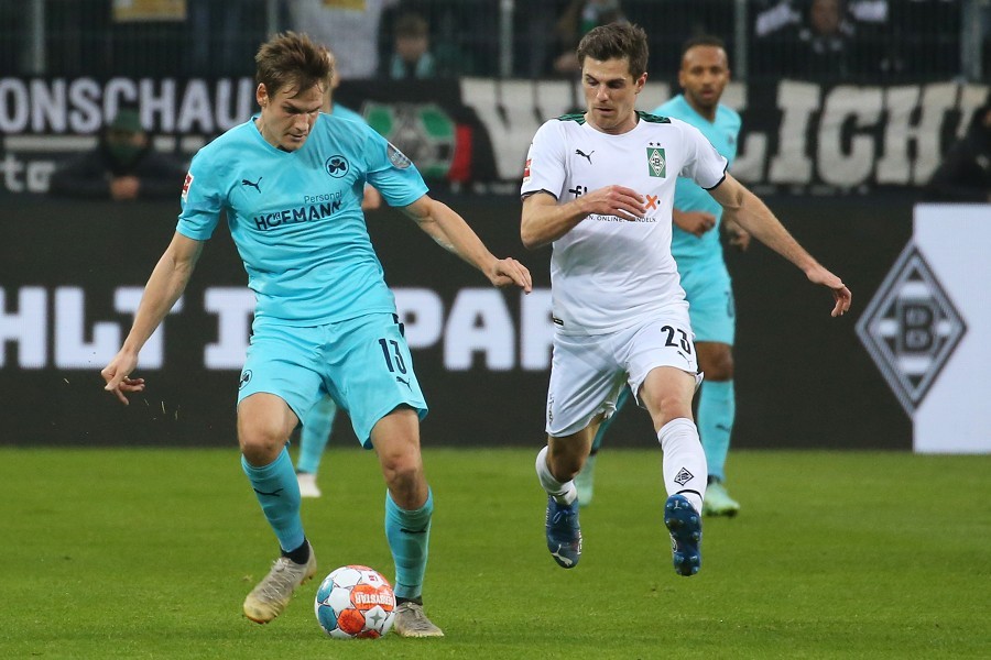 Borussia Mönchengladbach vs. SpVgg Greuther Fürth (2021/22)_19