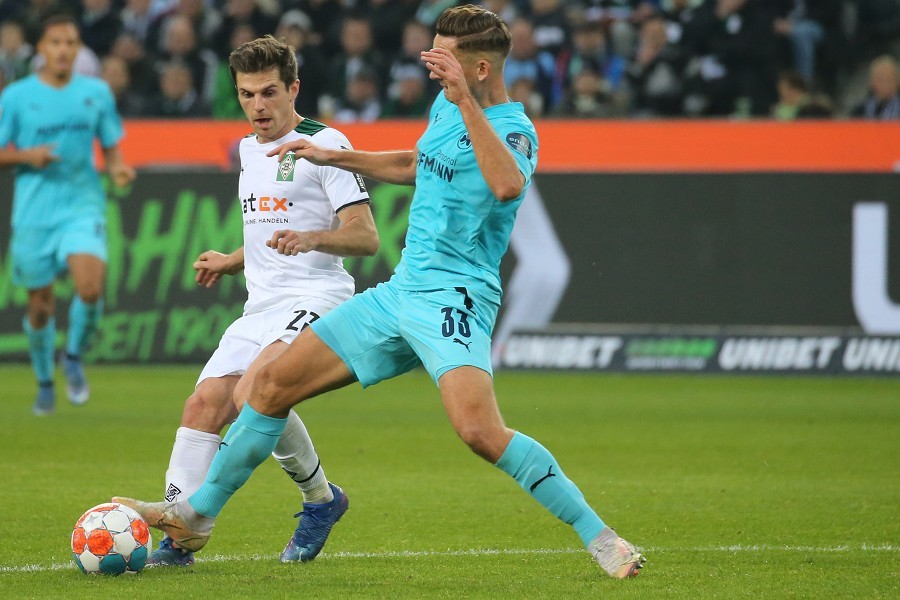 Borussia Mönchengladbach vs. SpVgg Greuther Fürth (2021/22)_33